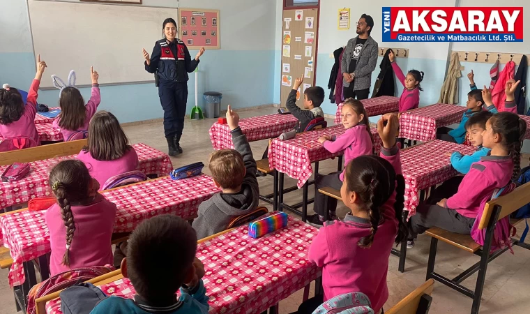 İlkokul öğrencilerine internetin zararları anlatıldı