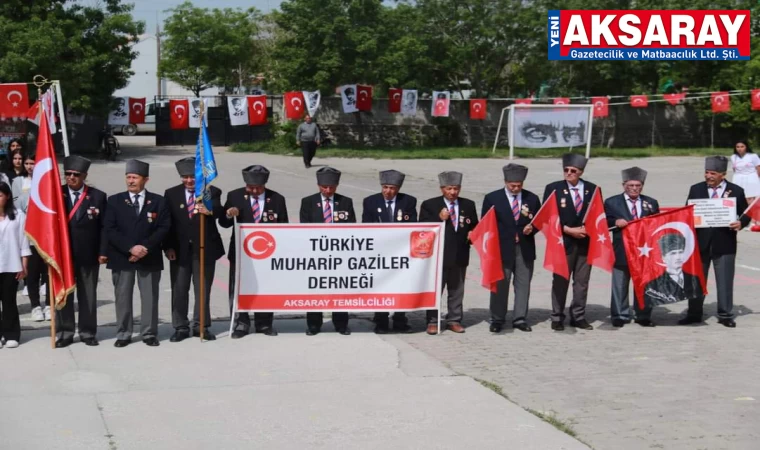 Saratlı kasabasında 19 Mayıs törenlerine katıldılar
