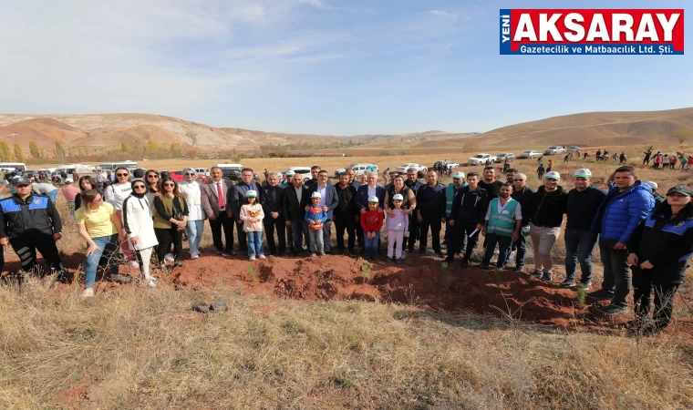 Geleceğin ormanına fidan dikildi