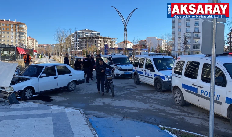 Alkollü ve ehliyetsiz sürücü polisten kaçtı