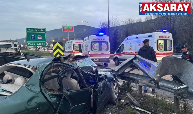 Aksaraylılar Düzce’de kaza yaptı 2 ÖLÜ 6 YARALI