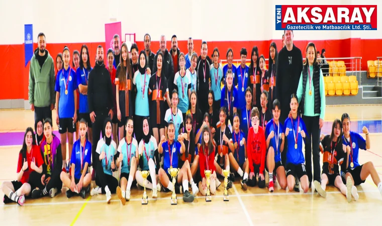 FUTSAL’DA ŞAMPİYON AKSARAY SPOR LİSESİ