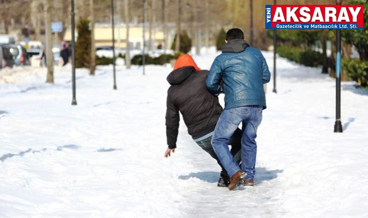 Kar ve buzda yürürken ani hareket etmeyin