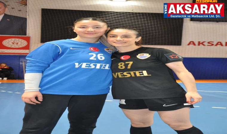 KEVSER VE EMİNE Belediye Spor’da yetiştiler, rakip takımda forma giydiler