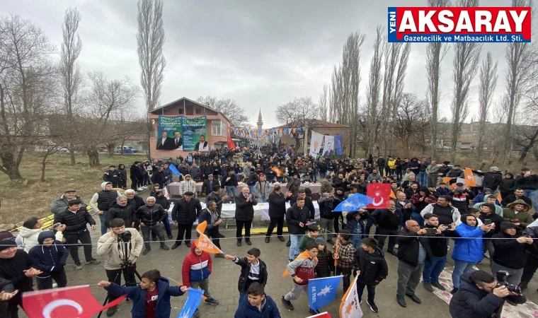 Seçim büroları açılışları mitingi gibi geçiyor