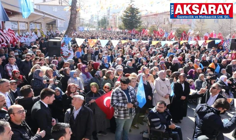 Seçim Bürosu açılışı mitinge dönüştü