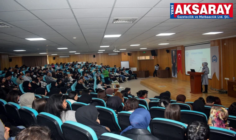 Üniversitede Gençlik ve Bağımlılık konferansı