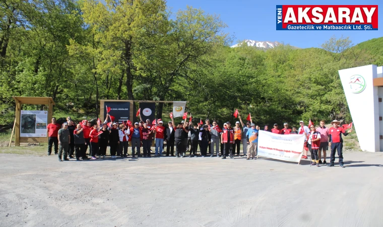 Bayram ruhu ile 19 km. yürüdüler