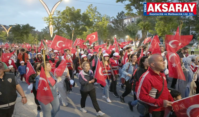 ‘Fener Alayı’ nda gururla yürüdüler