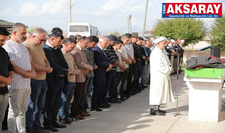 Şehit babası dualarla defnedildi