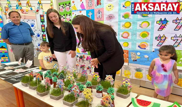 Ana okulunda yıl sonu sergisi