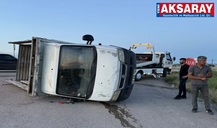 Otomobil ile kamyonet çarpıştı, 5 kişi yaralandı