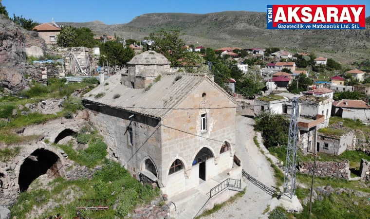 244 YILLIK Kiliseden çevrilen cami imam bekliyor