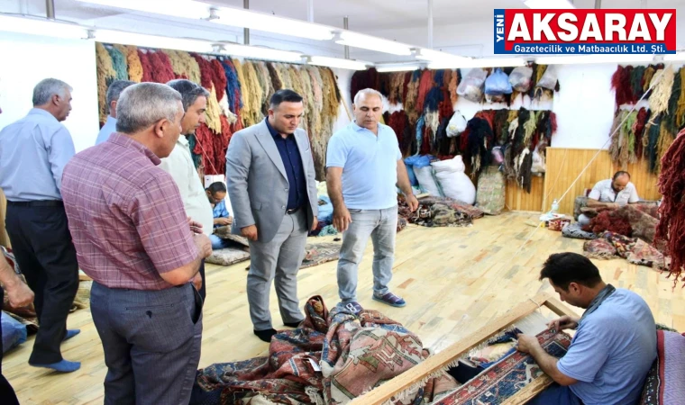 Kaymakam halı tamir atölyelerini gezdi