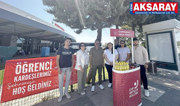 CHP Öğrenci Danışma Standı kurdu