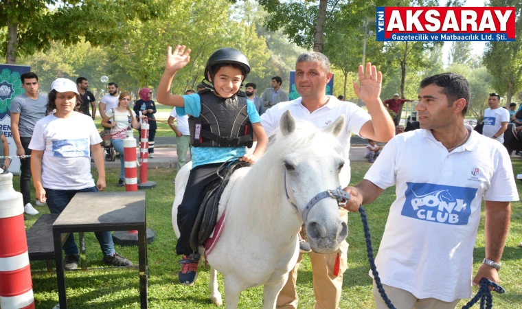 ÇOCUKLAR PONY ATLARIYLA BULUŞACAK