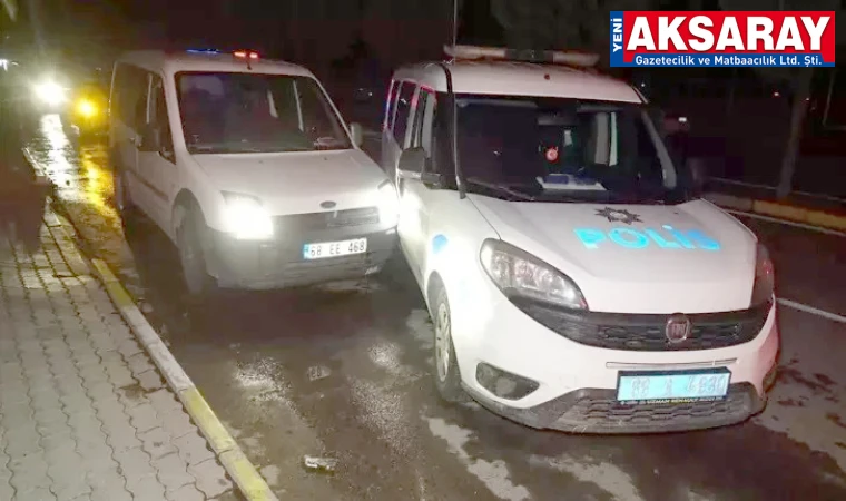 Dur ihtarına uymayınca polis otosuna çarptı