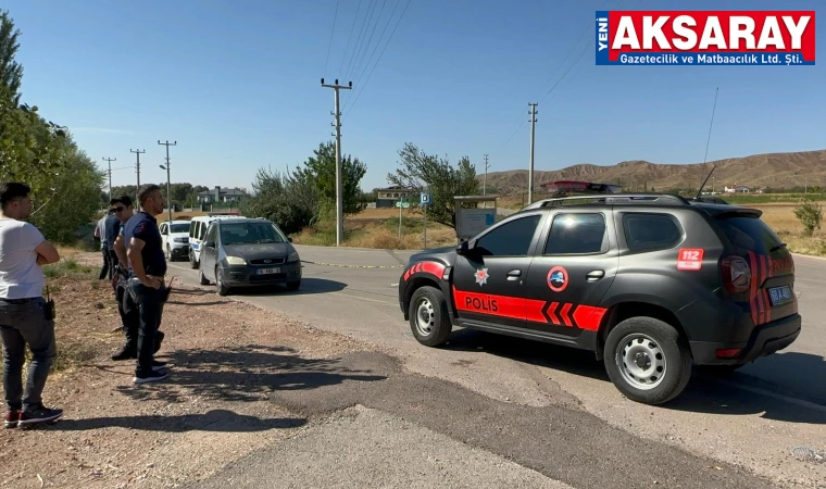 Motosikletle gelip otomobil sürücüsünü tabanca ile vurdular