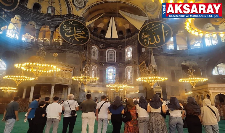 Çocuk evlerinin gençleri İstanbul’u gezdi