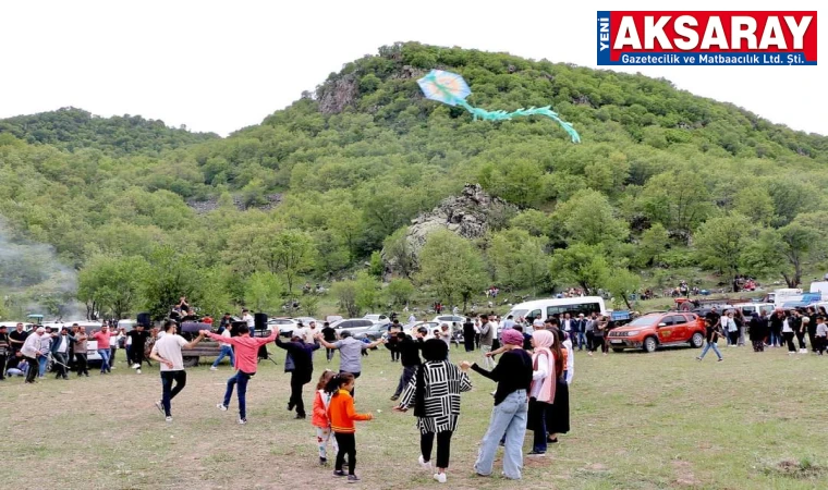 Gençler Yenipınar köyünü terk etmiş