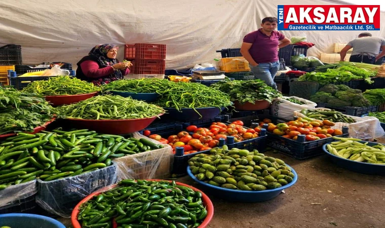 Pazar yerlerinden bolluk ve bereket fışkırıyor