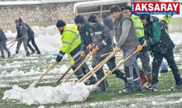 AMATÖR KARA TAKILDI KAR YAĞIŞI SEBEBİYLE MAÇLAR ERTELENDİ