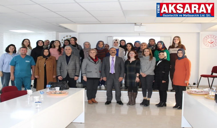Kurum personeline yaşlı bakımı eğitimi verildi