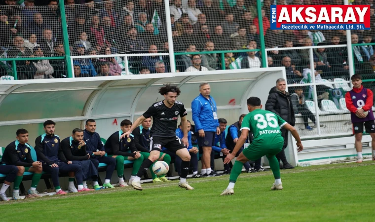 Lider devrildi, yaşasın yeni lider