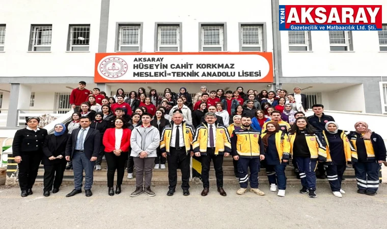 YAŞAMA YOL VER Trafikte ambulanslara öncelik verilsin