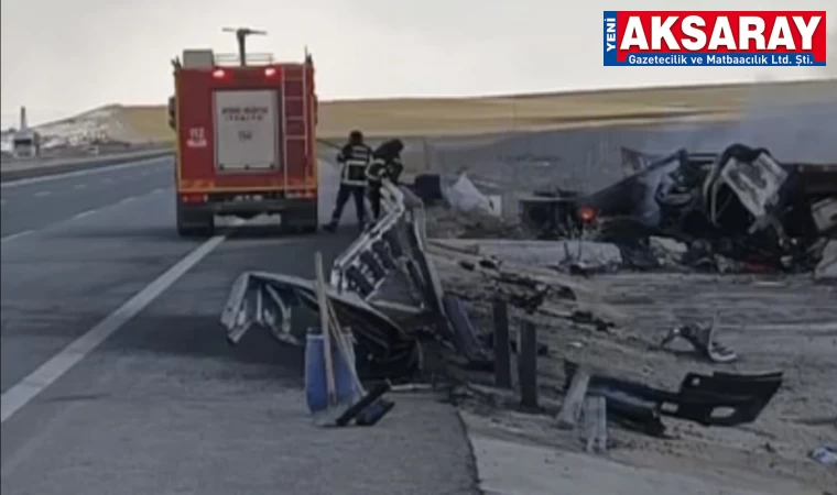 Kamyonet şarampole devrildi: 2 yaralı