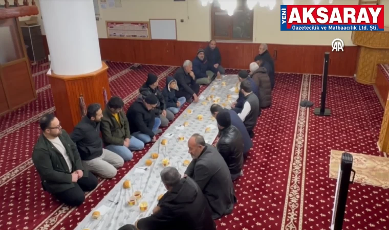 Köyde 2 yıldır süren sabah bu­luş­ma­sı