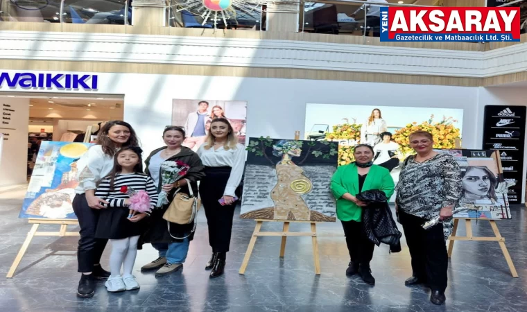 Kadın ha­ya­tı ser­gi­ye yan­sı­dı