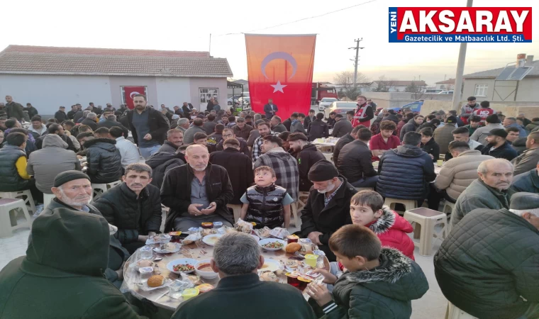 Köy­lü­ler ge­le­nek­sel if­tar­da bir araya geldi