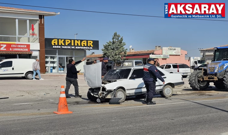 Ehliyetsiz sürücü kaza yaptı: 2 yaralı