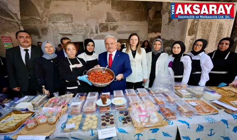 Kursiyerler el emeklerini sergiledi