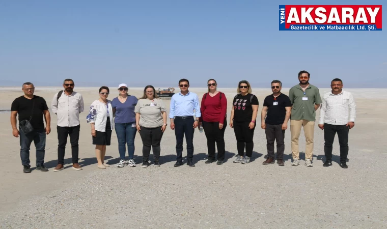 Turistlik alanları incelediler