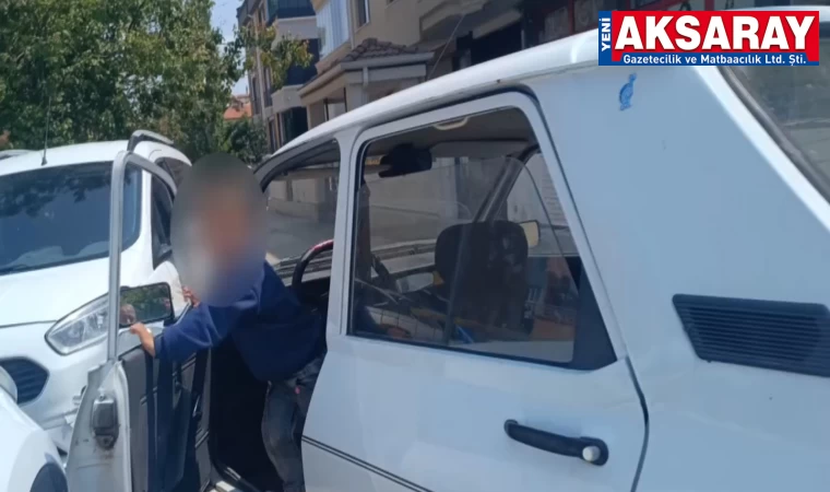 Ailesinden habersiz arabayı alan çocuk kaza yaptı