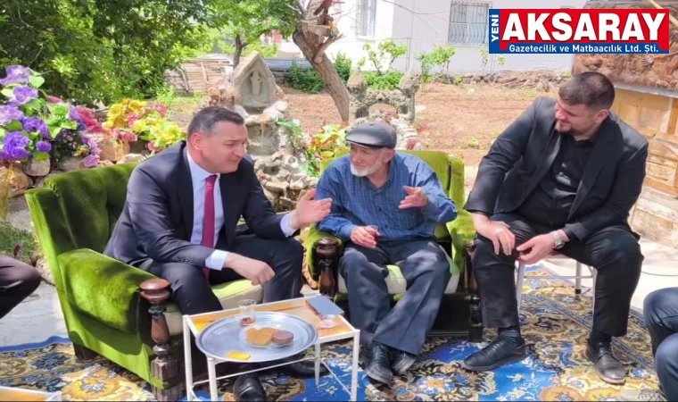 Atatürk sesi duygusal anlar yaşattı