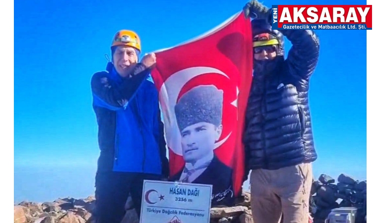 Bayramı Hasandağı’nın zirvesinde kutladılar