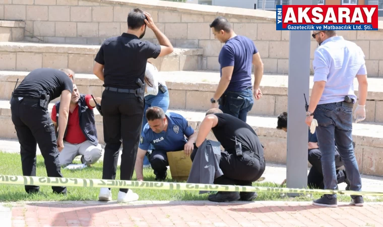Parkta yaralı bulunan kadın kendini vurmuş