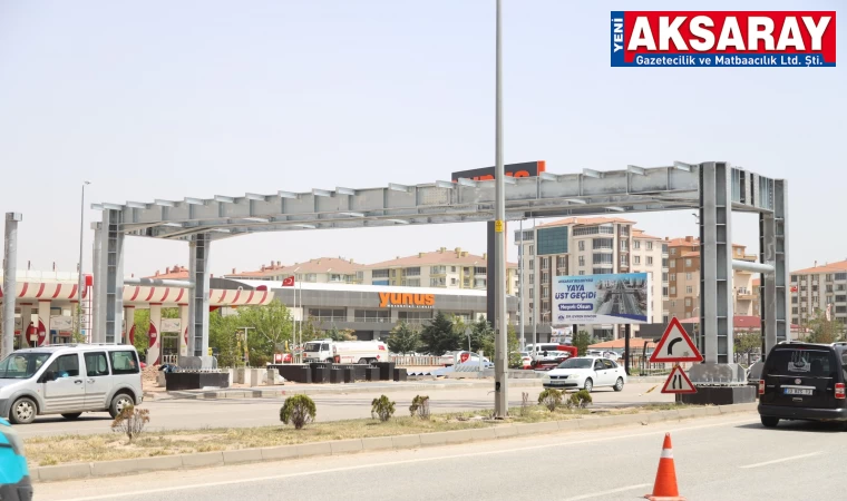 YAYALAR İÇİN Tacin’e geçiş üst geçitten olacak