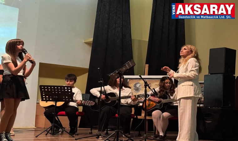 Duygular şiirlerle ifade edildi