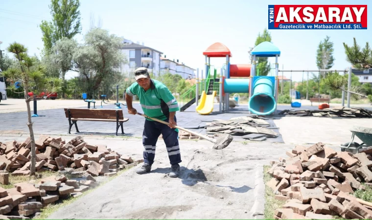 Parklar yenileniyor, mahalleler güzelleşiyor