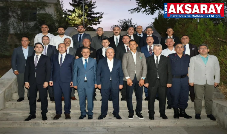 İki kurum müdürüne veda yemeği verildi