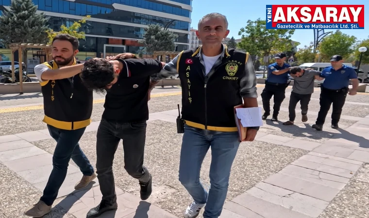 POLİSE SANDALYE VE BIÇAKLI SALDIRIDA BULUNMUŞ VE SERBEST KALMIŞLARDI Baba-oğul tutuklandı