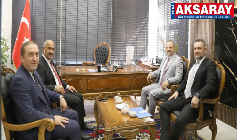 Teşekkür plaketi verildi