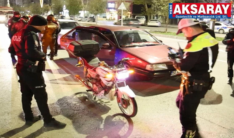 ABARTI EGZOZ VE STANDART DIŞI IŞIKLI MOTOSİKLETLER 13 Bin 776 lira ceza kesildi