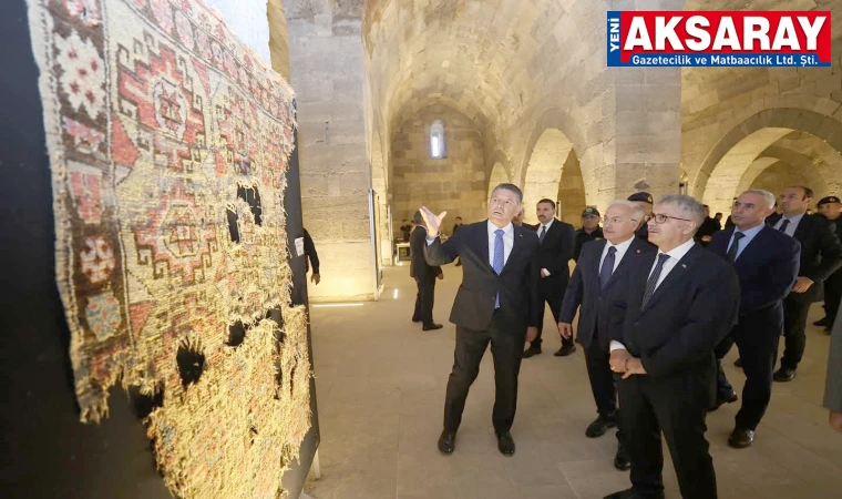 İKİ VALİ SULTANHANI’NDA BULUŞTU Tarihi kervansaray ve halı atölyeleri ziyaret edildi