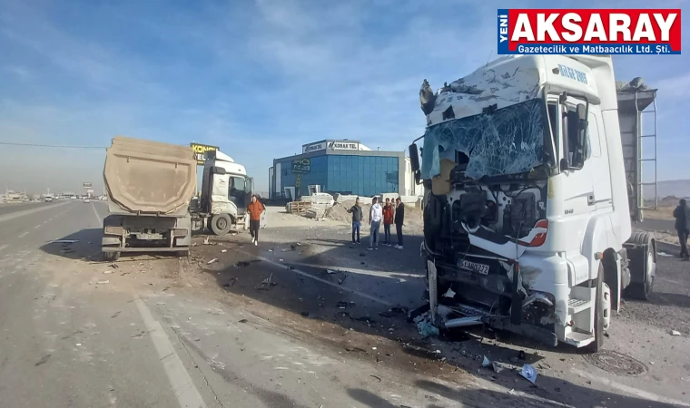 OSB YOLUNDA YİNE KAZA Hafriyat kamyonu ile TIR çarpıştı