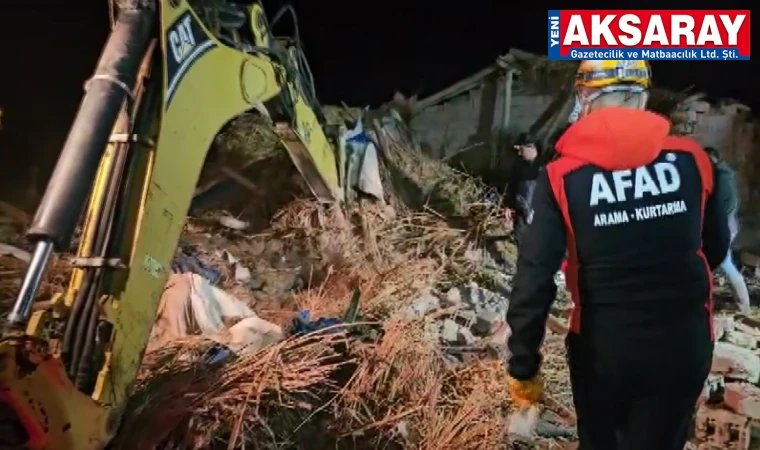 Mandıra çöktü, çok sayıda hayvan telef oldu